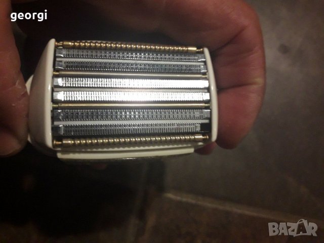 Немска електрическа самобръсначка Remington de luxe , снимка 7 - Колекции - 30285154