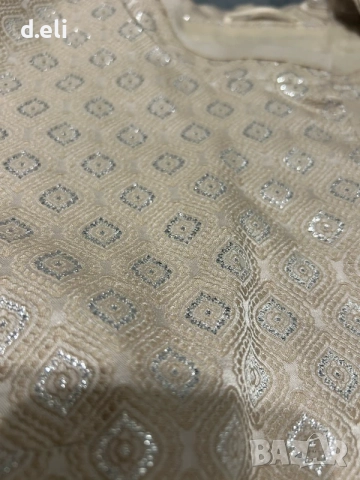 Уникат! Max Mara Original Size M  Елегантно луксозно манто, снимка 4 - Палта, манта - 52428565