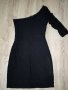 Къса черна рокля асиметрична с един ръкавTally Weijl S размер, снимка 1 - Рокли - 20016820