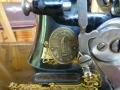 An antique Singer Sewing Machine for sale, снимка 3