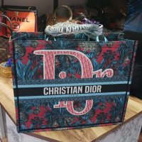 Дамска чанта Christian Dior код 286, снимка 1 - Чанти - 37761579