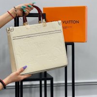 Дамскa чанта Louis Vuitton код 137, снимка 1 - Чанти - 37207570