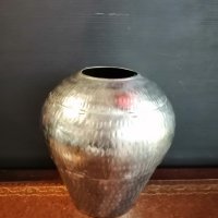 Метална ваза, снимка 3 - Вази - 37034366