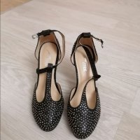  обувки, снимка 1 - Дамски обувки на ток - 38411785