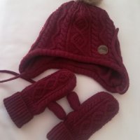 Комплект зимна шапка и ръкавици Н&М, снимка 1 - Бебешки шапки - 40117600