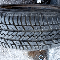 Резервна гума от Пежо, снимка 4 - Гуми и джанти - 44633501
