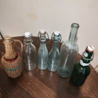 Стари бутилки, снимка 1 - Антикварни и старинни предмети - 37312985
