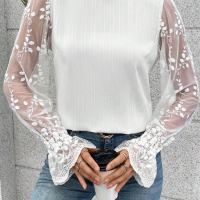 Дамска елегантна блуза в бяло с ръкави от тюл, снимка 12 - Блузи с дълъг ръкав и пуловери - 44632282