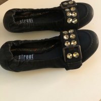 Обувки , снимка 2 - Дамски ежедневни обувки - 40141811