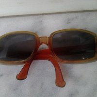 Стари тъмни противослънчеви очила, снимка 1 - Слънчеви и диоптрични очила - 30673371
