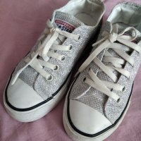 Детски маратонки и кецове Converse, снимка 1 - Детски маратонки - 32725994