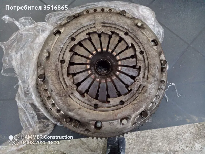 Демпферен маховик и съединител LUK - комплект за тойота RAV 4 2000-2006г., снимка 1