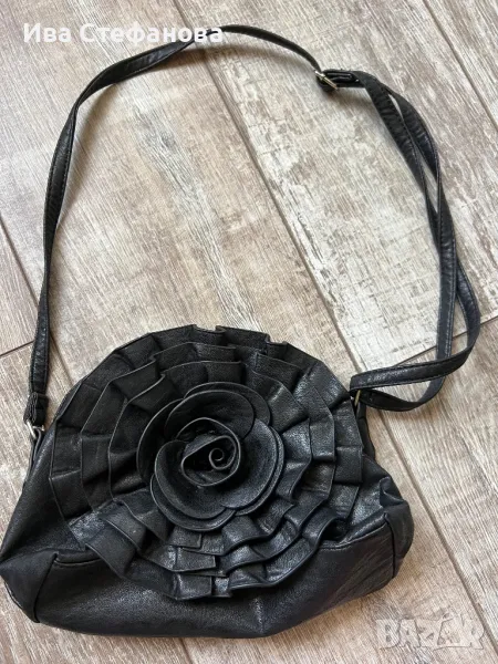 Уникална нова черна естествена кожа ежедневна елегантна чанта 3Д 3D голямо цвете ., снимка 1