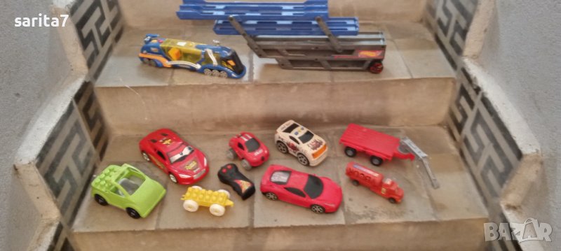 Голям лот с детски играчки - коли / автоваз/ радио управляеми и т.н., снимка 1