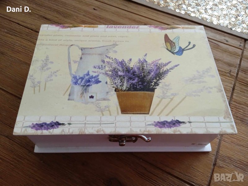 дървена ретро кутия за бижута. Винтидж стил, снимка 1