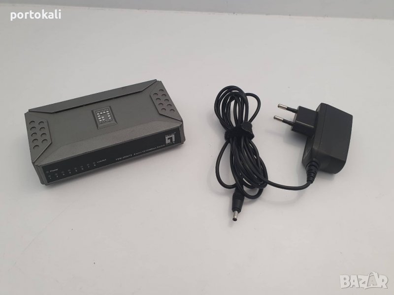 малък Суич Switch 8 порта Level One, снимка 1