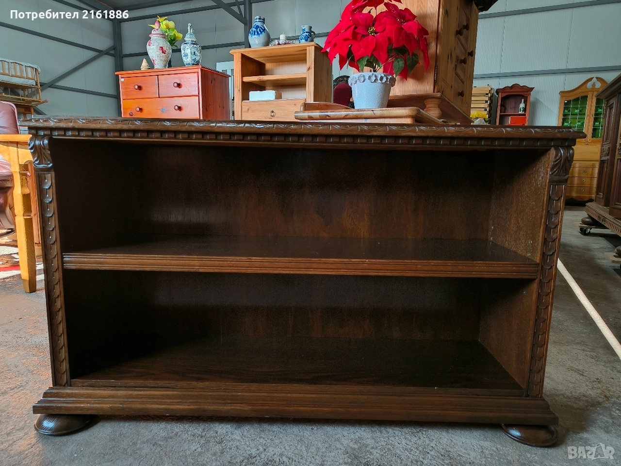 Дъбова библиотека с нежна дърворезба , снимка 1