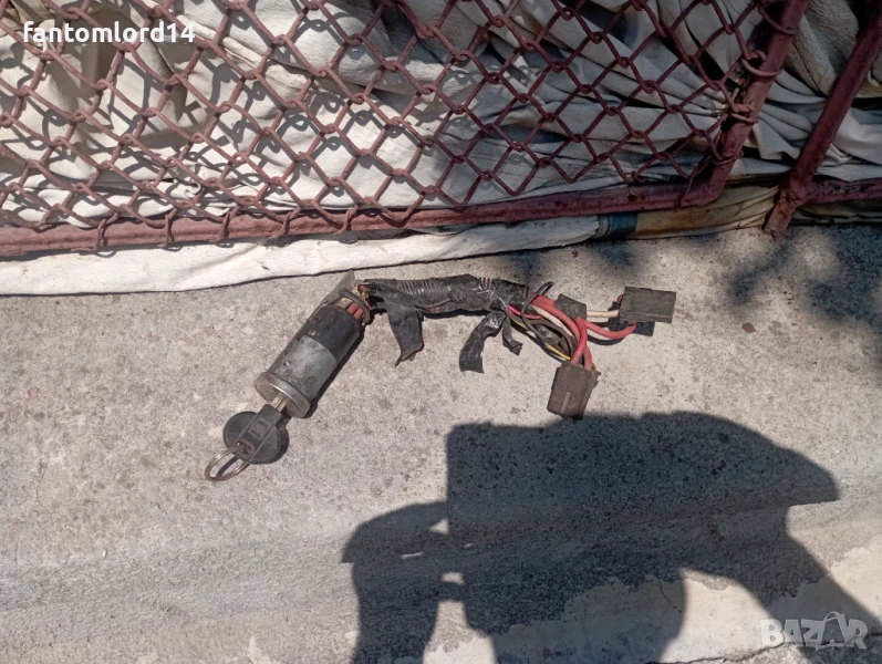 Контактен ключ от Рено Лагуна, снимка 1