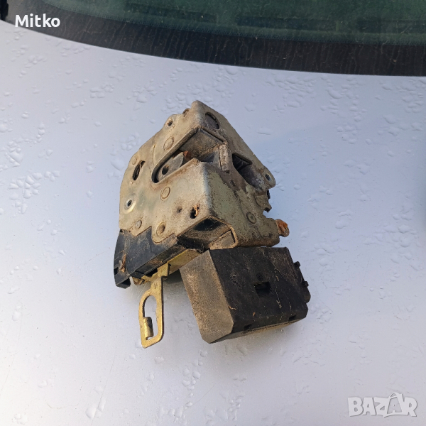 Брава Врата Предна Дясна За БМВ Е36 Седан / BMW E36 Sedan, снимка 1