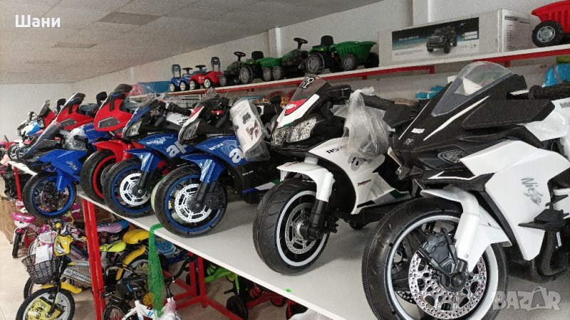 Акулуматорен мотор 12 волта , снимка 1