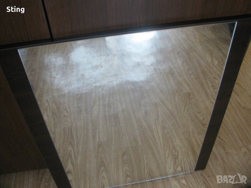 Огледало , с рамка цвят венге, ширина 60 см, височина 68 см., снимка 1