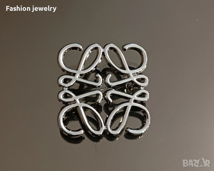 Брошка LOEWE, снимка 1