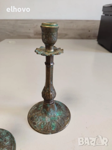 Чифт бронзови свещници, снимка 5 - Антикварни и старинни предмети - 38862094