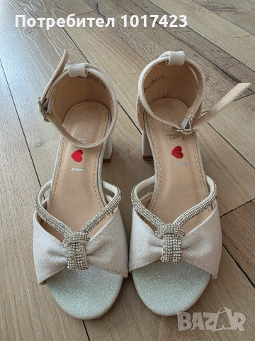 Детски сандали на ток с камъни, снимка 2 - Детски сандали и чехли - 51563271