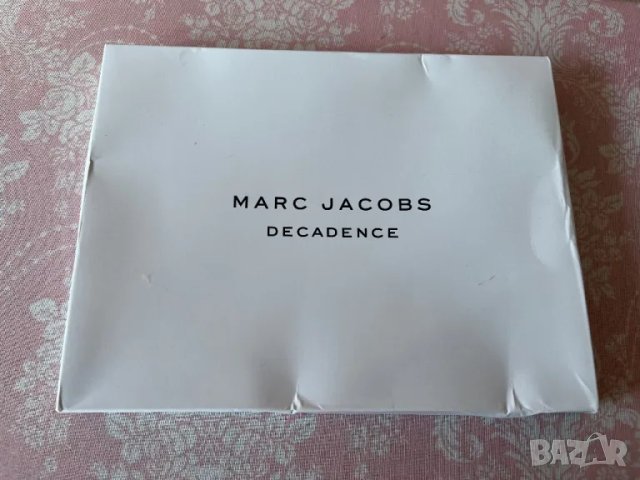 Marc Jacobs дамски несесер , снимка 2 - Чанти - 49466988