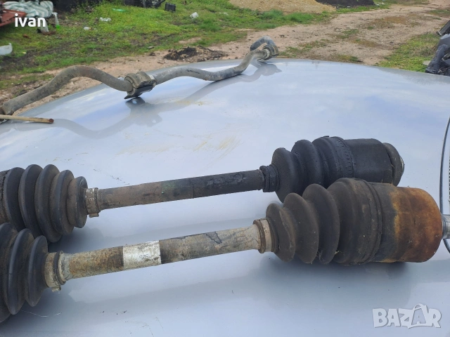 пр.задни полуоски за Hyundai Tucson 