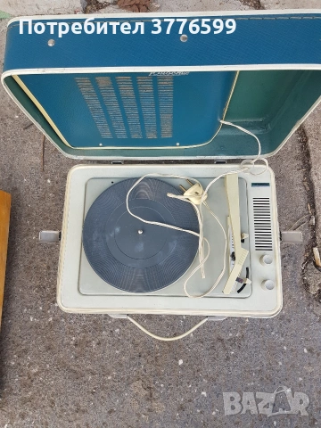 Ретро грамофон Юност, снимка 3 - Грамофони - 54256261