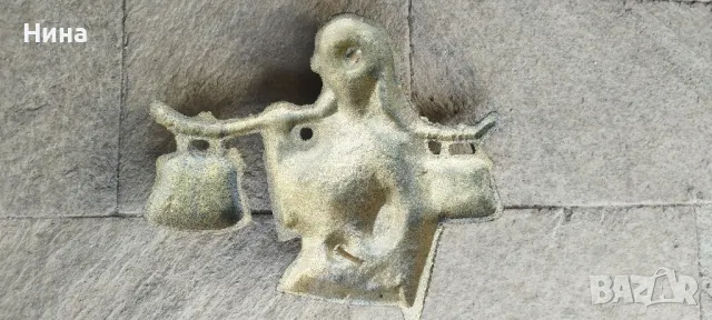 Месингова украса за чешма жена с ведра, снимка 6 - Декорация за дома - 48598501