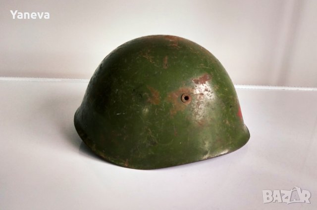 Стара военна каска. , снимка 5 - Антикварни и старинни предмети - 42318205