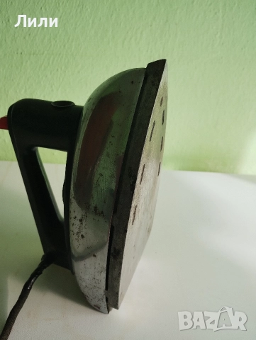 Антикварна ютия от соца. Ютия от СССР, снимка 2 - Ютии - 52947536