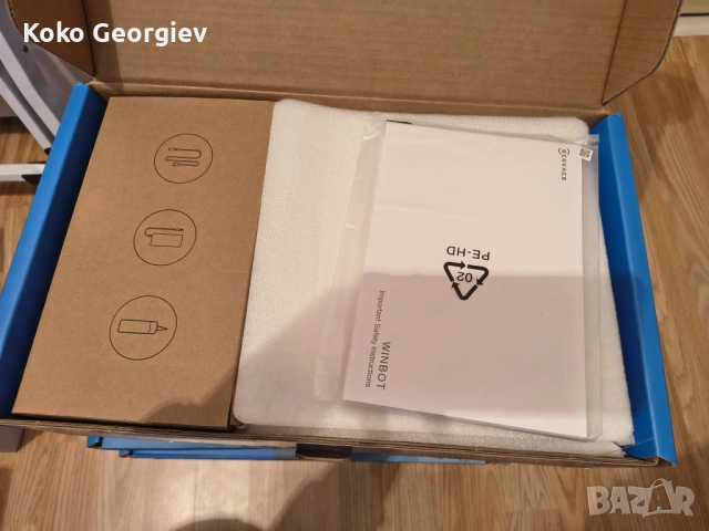 НОВ!!! Робот за прозорци и стъкла - Ecovacs Winbot MINI, снимка 4 - Парочистачки и Водоструйки - 53938851