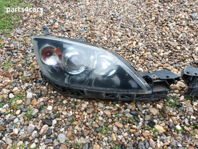ляв и десен фар за мазда 3 03 - 09 MAZDA 3, снимка 2 - Части - 40892393
