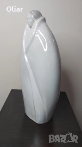 Нестандартна, красива статуетка. Керамика. , снимка 3 - Статуетки - 52356132