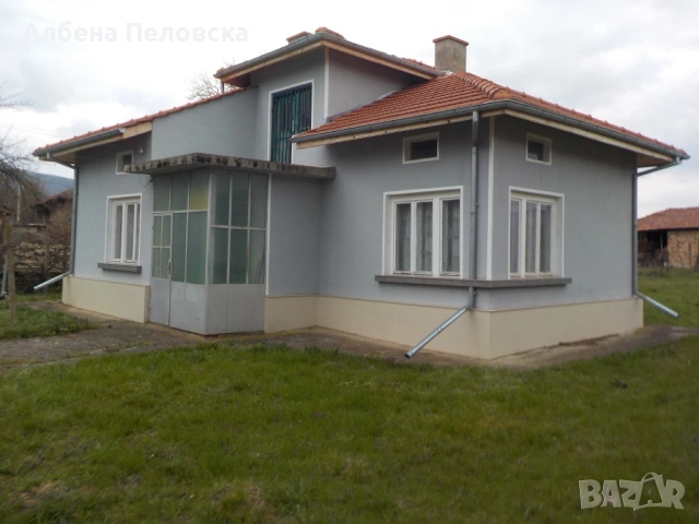 Собственик продава масивна едноетажна къща, снимка 2 - Къщи - 53662875