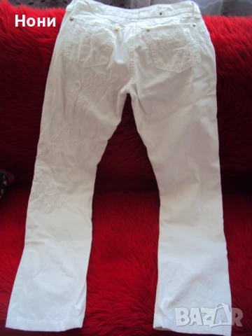 Дънки Cavalli, оригинални дамски бели 27 номер, снимка 2 - Дънки - 51273764