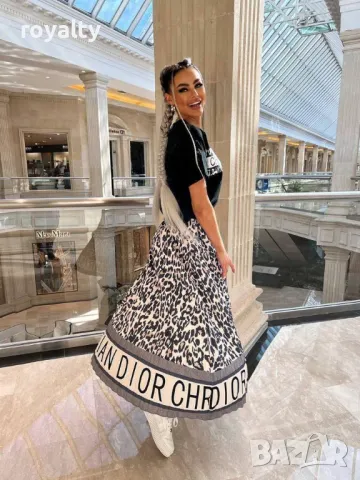 Christian Dior дамски комплекти от две части Два цвята , снимка 3 - Комплекти - 50047123