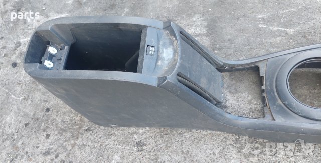 Панел Между Седалките Рено Меган 2 - 8200079091 - 8200079090 N, снимка 4 - Части - 42516501