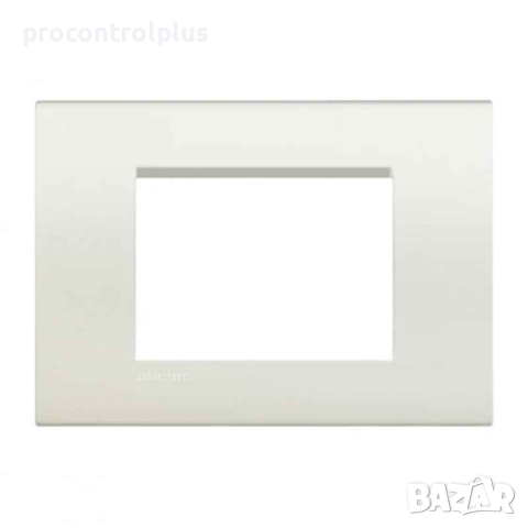 Продавам Рамка 3М Square White (BI) bticino Livinglight, снимка 1 - Други - 44616049