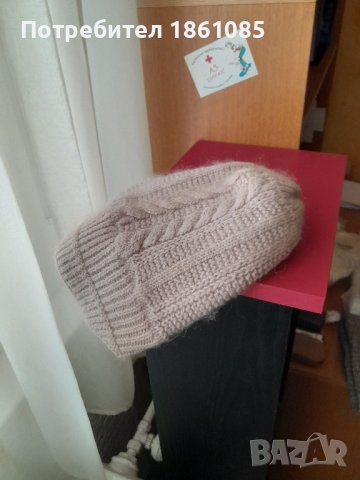 Вълнени дамски шапки, снимка 7 - Шапки - 44230182