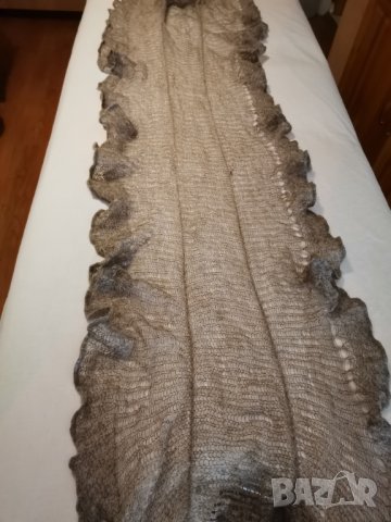 Дамски шал , снимка 2 - Шалове - 38911047