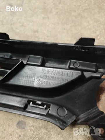 Предна решетка за Renault Megane 3, снимка 4 - Части - 48225235