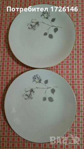 Порцеланови чинии със златен кант 2 броя на Rörstrand, Sweden , снимка 2 - Чинии - 54046312