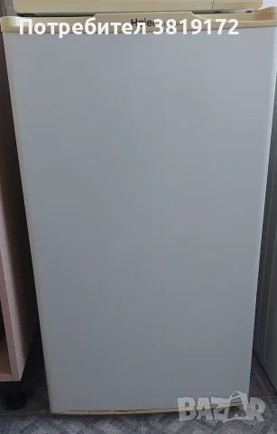 Продавам хладилник с камера Haier
