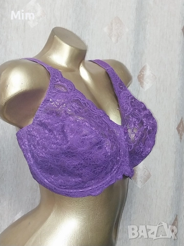 Triumph 90 F Дантелен сутиен бордо , снимка 7 - Бельо - 51574156