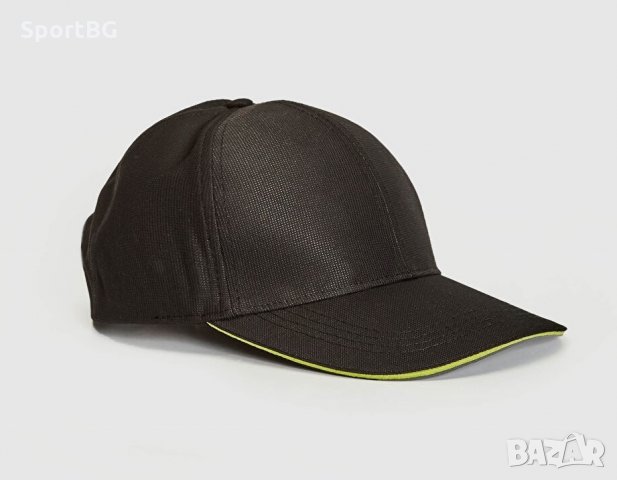 Спортна шапка с козирка 