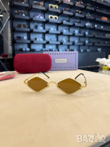 очила с черен обикновен калъф и ув защита gucci chanel christian dior celine 